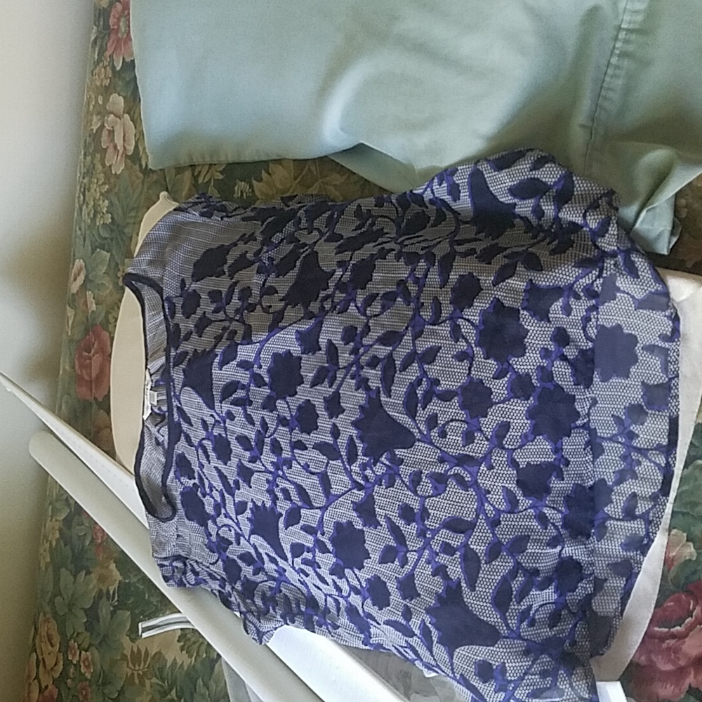 Blouse - Picture 2 of 2